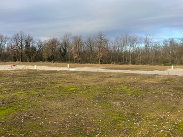 Terrain constructible à Roussillon (38150)